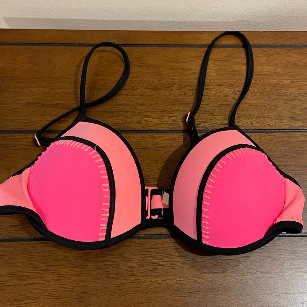 Victoria’s Secret color block bikini top
